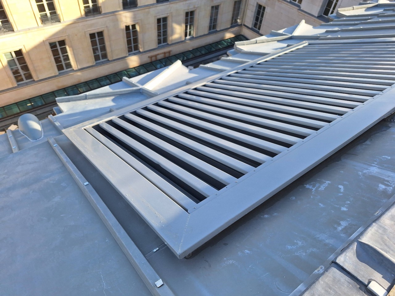 Solutions de ventilation naturelle Skydome France — free download